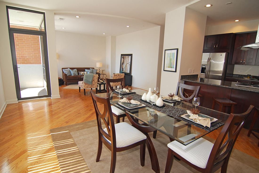 HIGHPOINT Jefferson Park Apartments photo